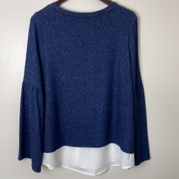 Simply Vera Vera Wang Blue Long Sleeve Mock Layer Top. Size Medium - Picture 8 of 8